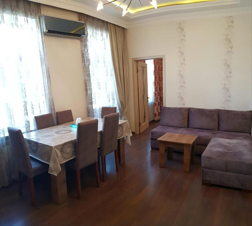Central Baku Luxury Apartment On Nizami Street 외부 사진